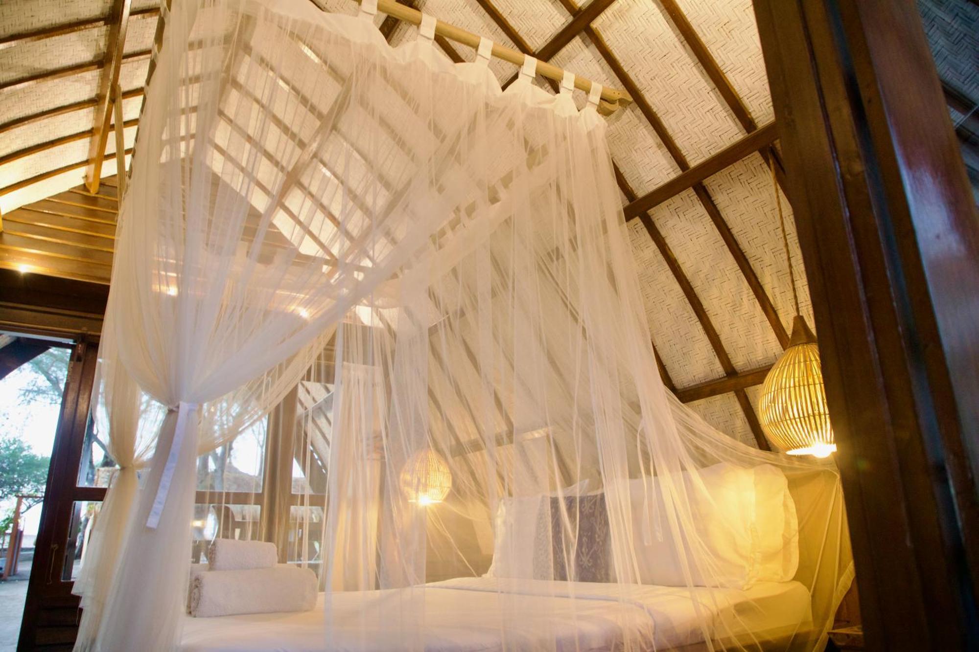 Villa Sunset Beach Gili Trawangan Bagian luar foto
