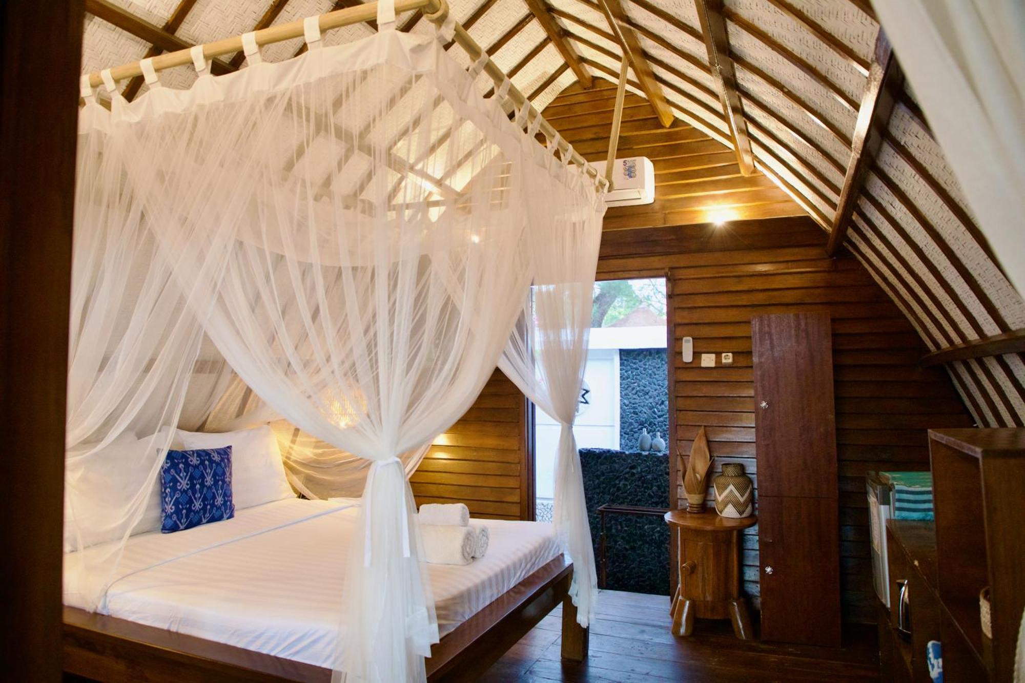 Villa Sunset Beach Gili Trawangan Bagian luar foto