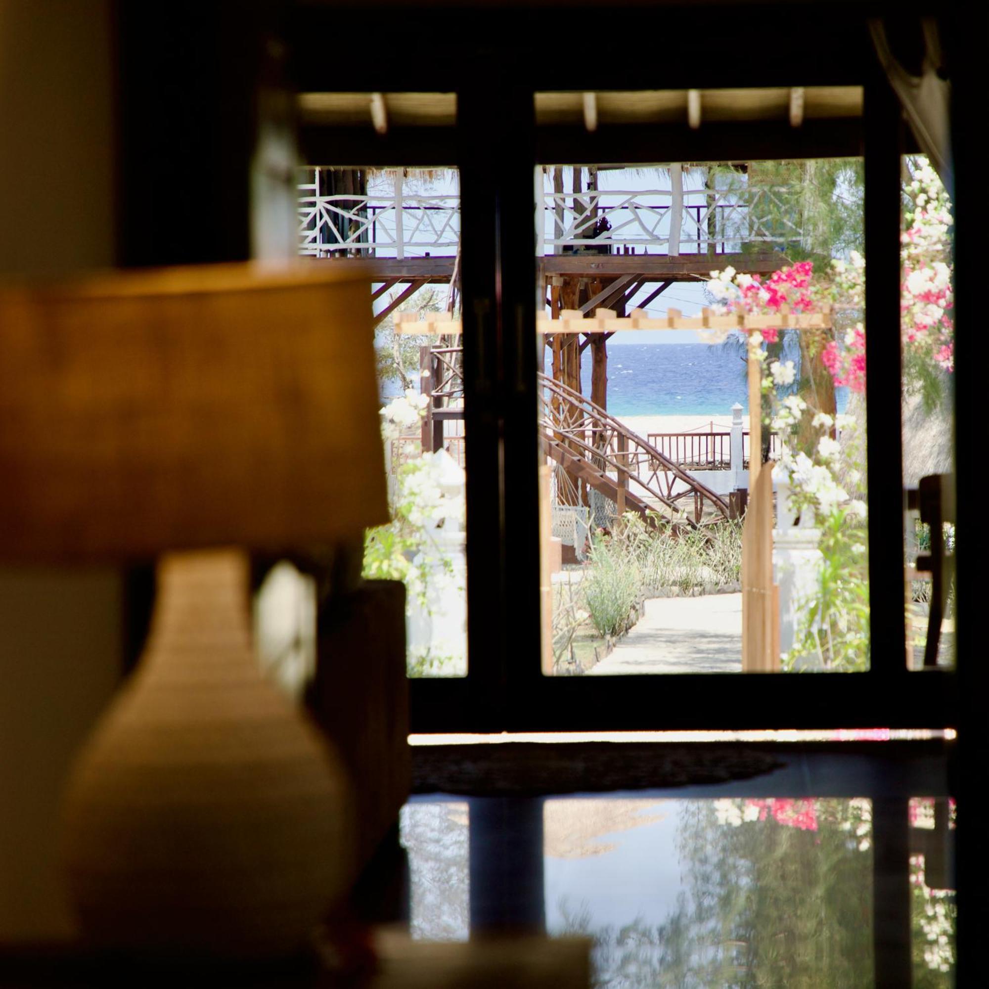 Villa Sunset Beach Gili Trawangan Bagian luar foto