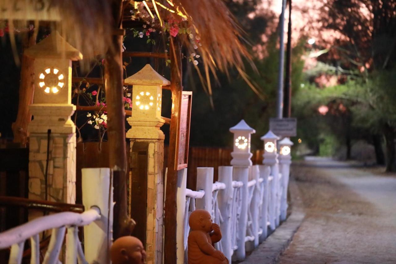 Villa Sunset Beach Gili Trawangan Bagian luar foto